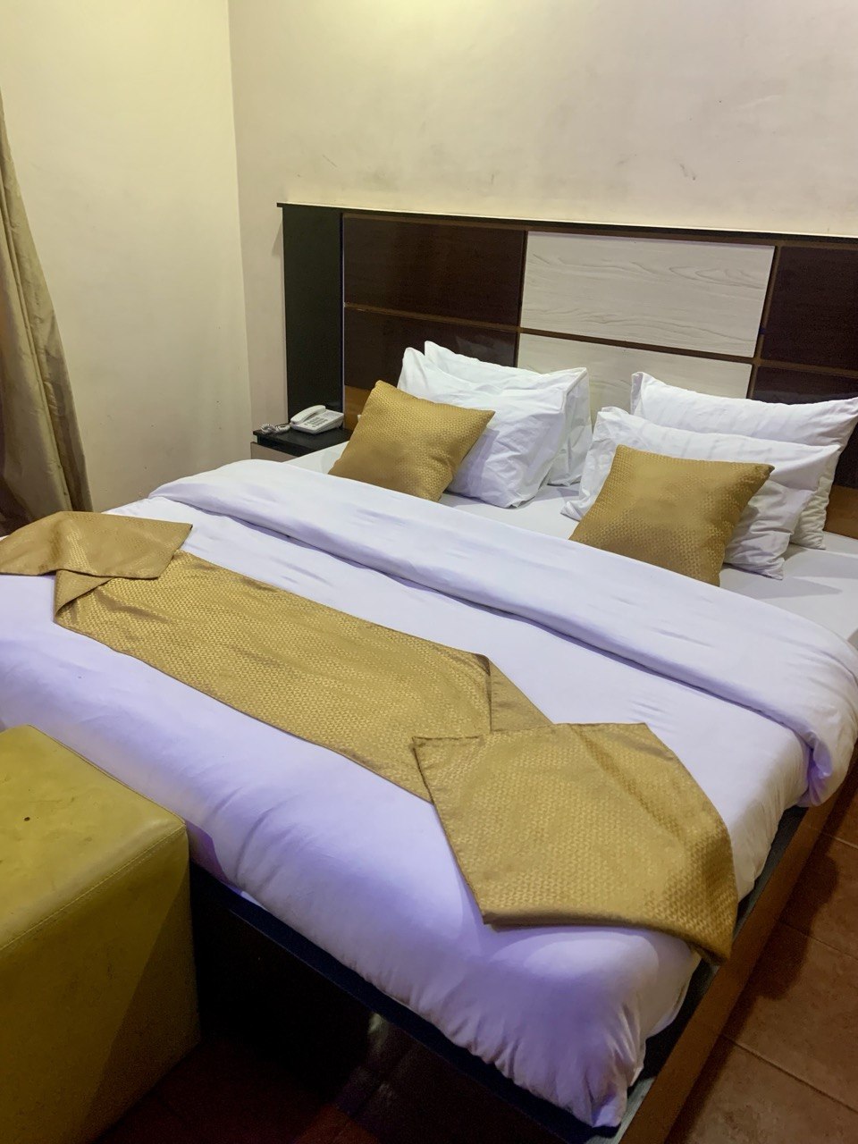 Executive Suite Image 1